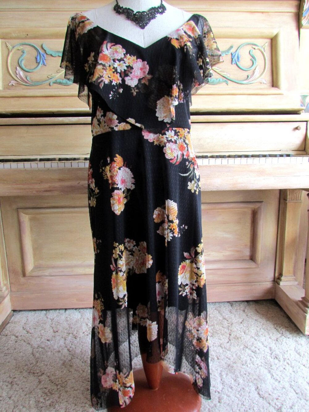 LONG DRESS, 6, M, BLACK FLORAL w FLUTTER SLEEVES & HEM, SUMMER VACATION TRAVEL